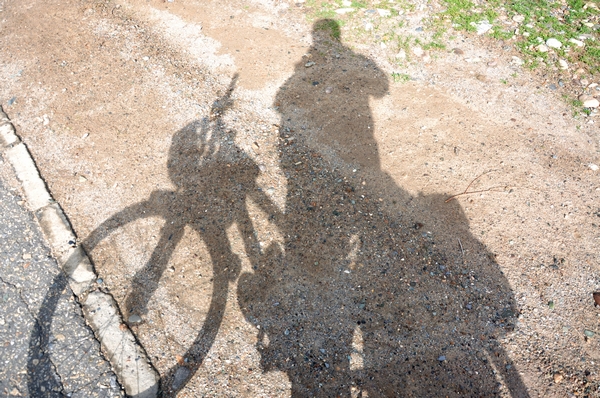 一个人的自行车骑行摄影